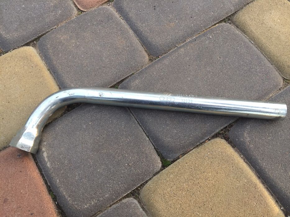 Ключ балонний балонник на 17 VW Volkswagen Фольцваген Audi Ауді Шкода