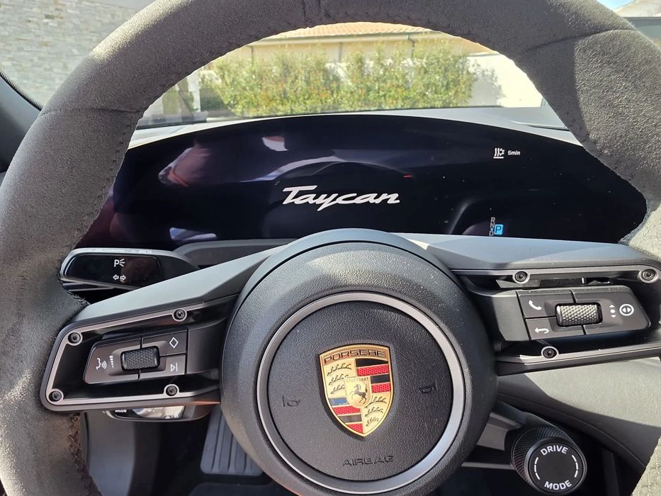 Porsche Taycan Bateria Performance Plus