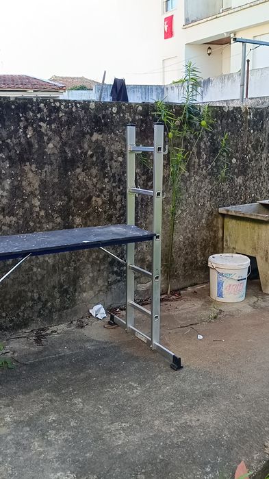 Escada andaime para obras