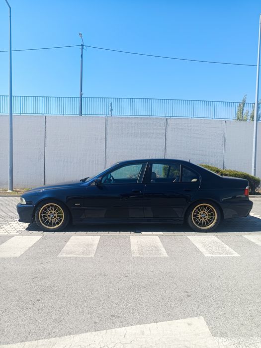 BMW E39 530i Impecável