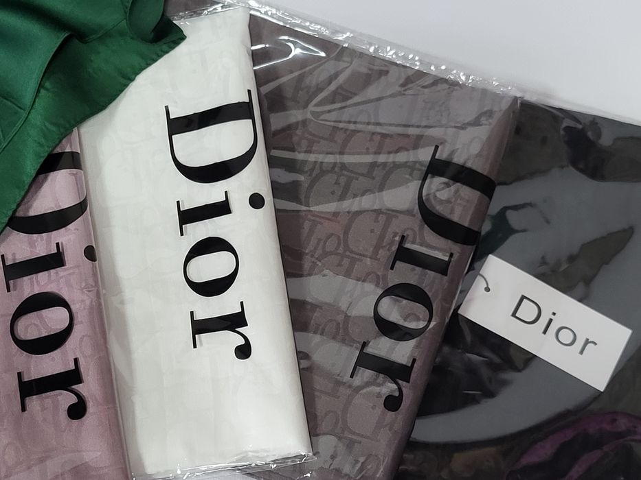 Люксові хустки, нові 
Усі бірки є, якість відмінн