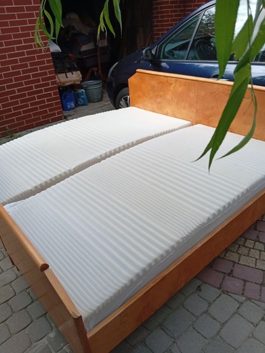 Oddam za darmo łóżko sypialni