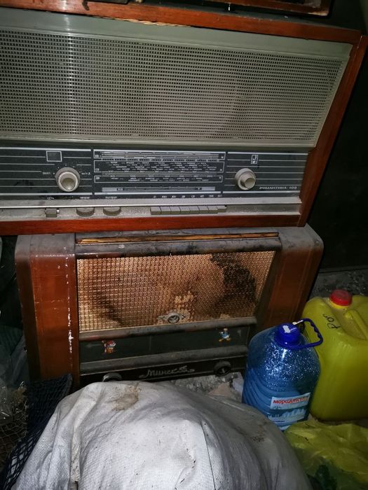 Старі радіоприймачі 2 одиниці