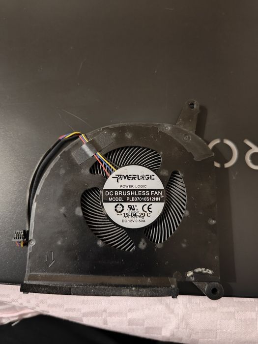 Куллер ноутбука Gigabyte aero 15 правий