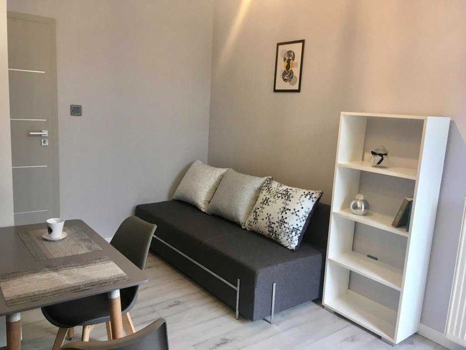 KAWALERKA 19m2 Katowice CENTRUM Dąbrowskiego