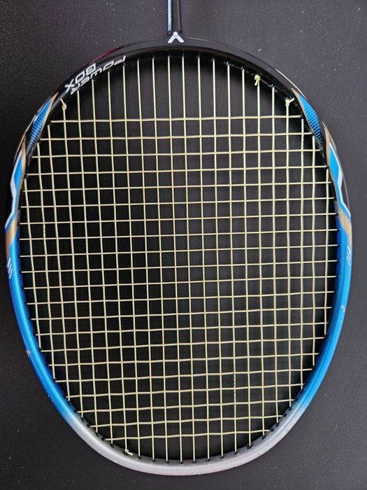 Victor challenger 9500 rakietka do badmintona