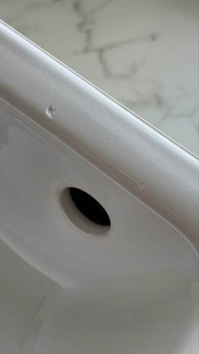 Umywalka Villeroy & Boch wisząca mała