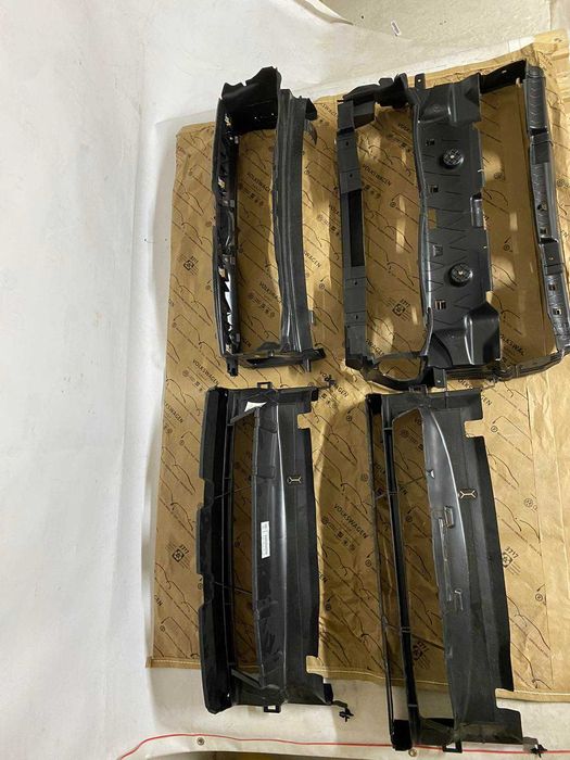 Воздуховод BMW воздух повітропровід бмв жалюзи усилитель підсилювач