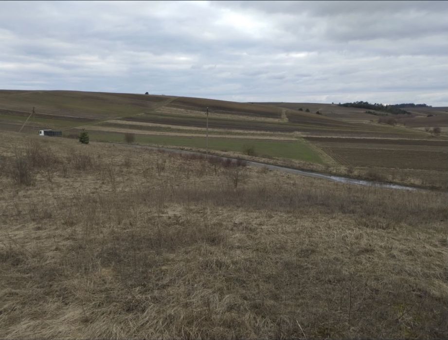 Ділянка під будівництво в  с. Обарів
