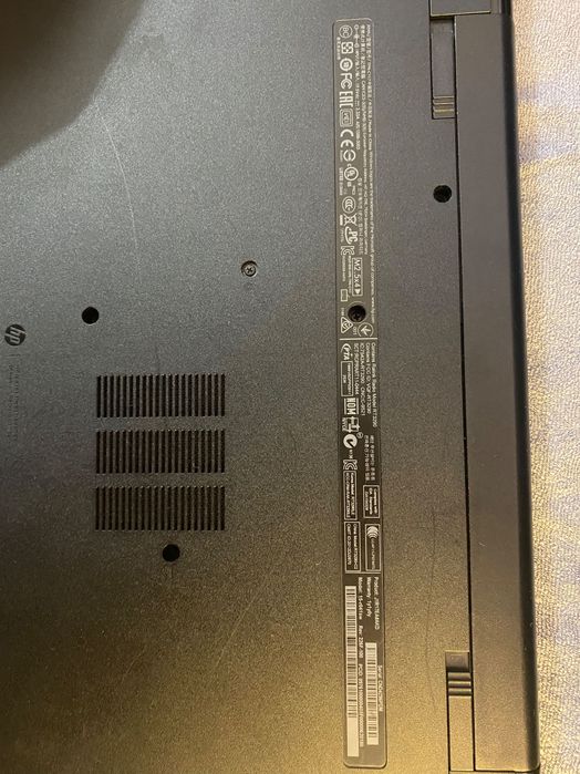 Laptop hp 15-r041sw uszkodzony bez dysku