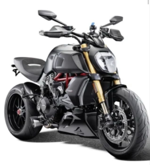 Protretor maos ducati