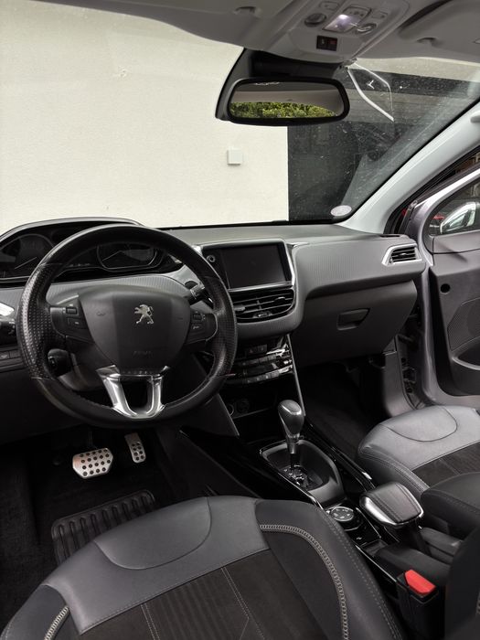 Peugeot 2008 1.2 automat