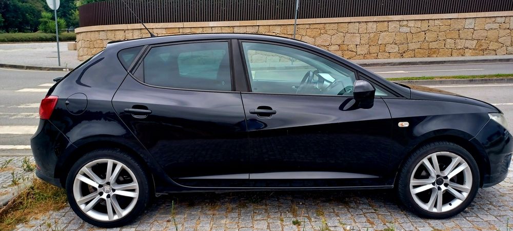 SEAT Ibiza 1.6 TDI 25 Anos – 09/2009 – Único Dono