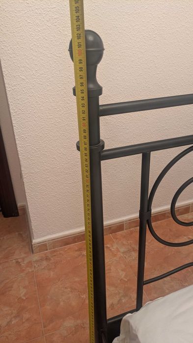 Cama 140x200 com estrutura