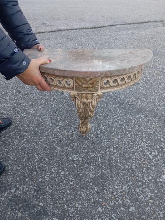 Vendo esta peça muita bonita bom estado