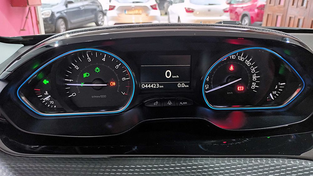 Peugeot 2008 1.2 PureTech Allure