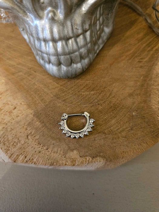 piercing kolczyk sutek zatrzask klips cyrkonie kryształki