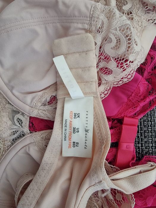 Білизна: бюстгальтер та трусики