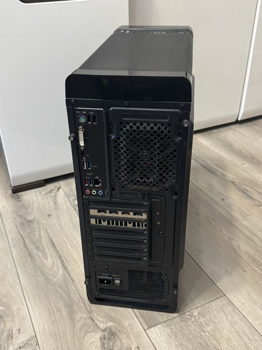 Komputer stacjonarny