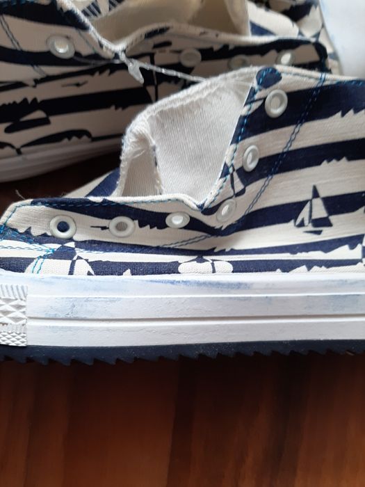 Кеди з принтом 38 розмір