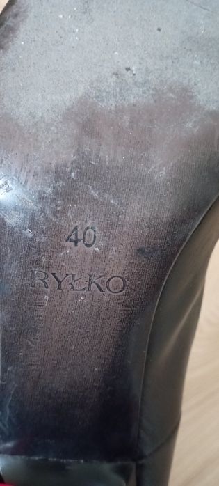Buty na szpilce RYŁKO