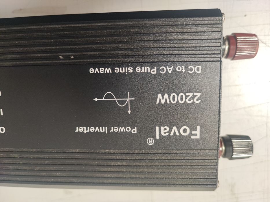 Inversor de Corrente Foval 2200W (12V → 220V) – Onda Pura