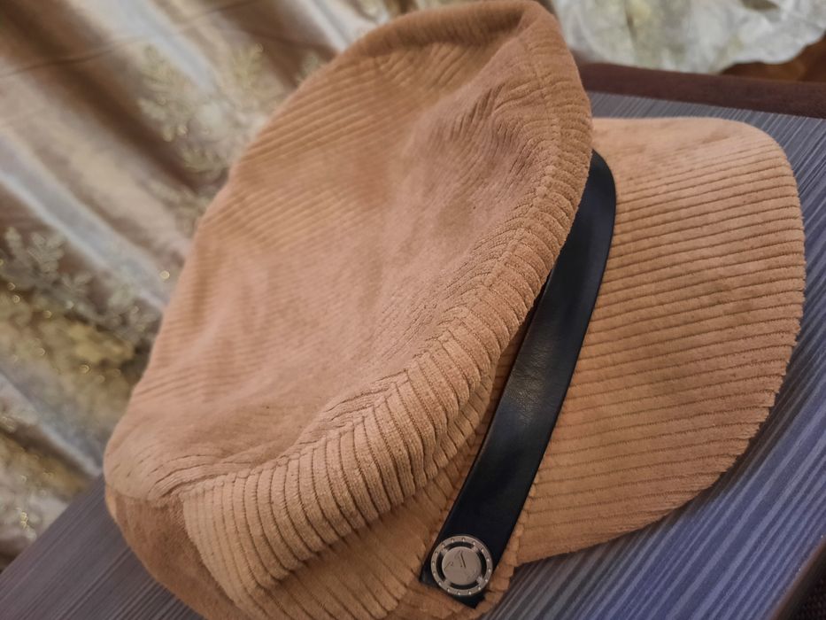 Вельветовая шапка