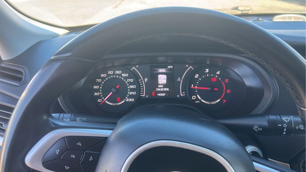 Particular vende Fiat Tipo impecável