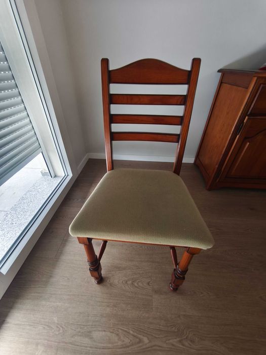 Mesa Madeira Maciça Pinho Mel e 6 Cadeiras