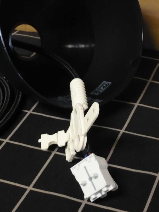 Conjunto de cabo, casquilho e rosácea para candeeiros de tecto