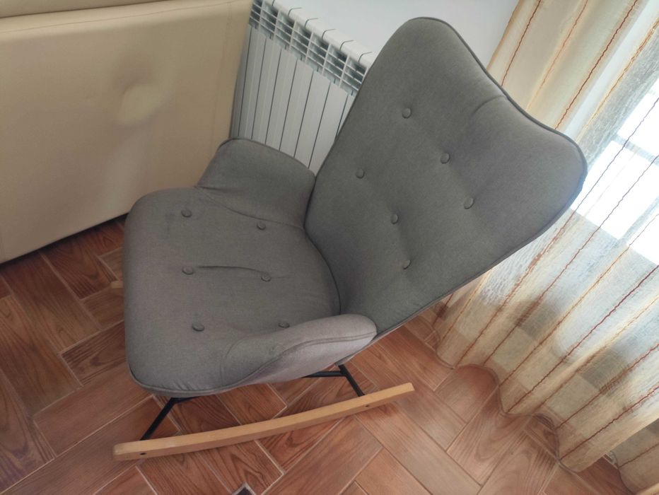 Vende-se Cadeira de Baloiço