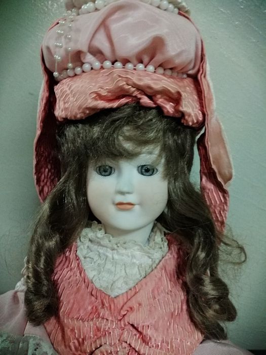 Boneca portuguesa da marca Alda anos 50