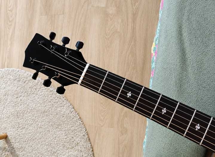 Guitarra Acústica