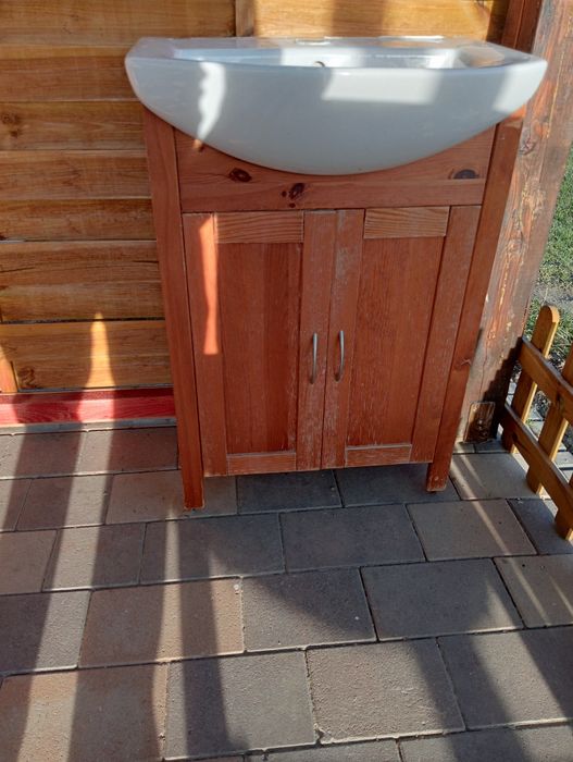 Uwalka z szafka drewniana