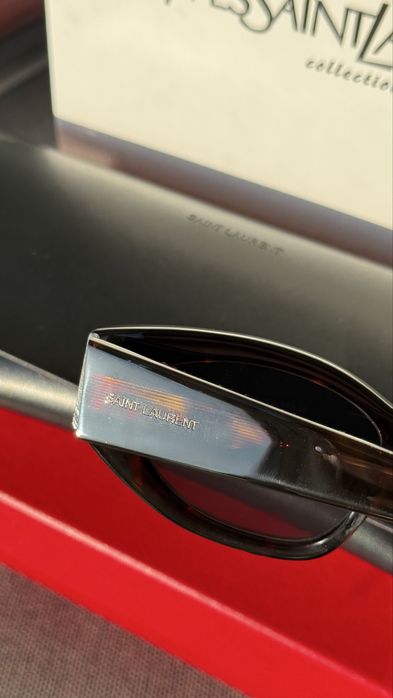 Сонцезахисні Окуляри в стилі Saint Laurent