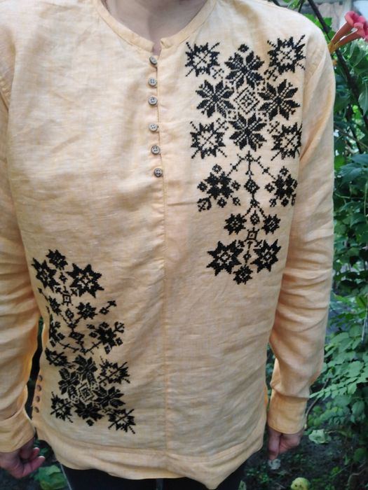 Вишиванка чоловіча сучасна