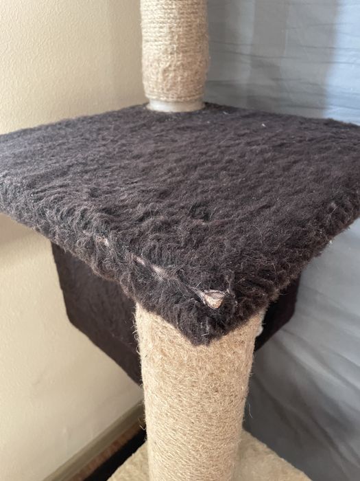 Дім-дряпка для кішки