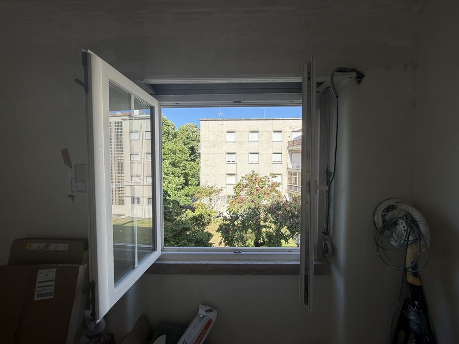 Janelas variadas - Alvalade