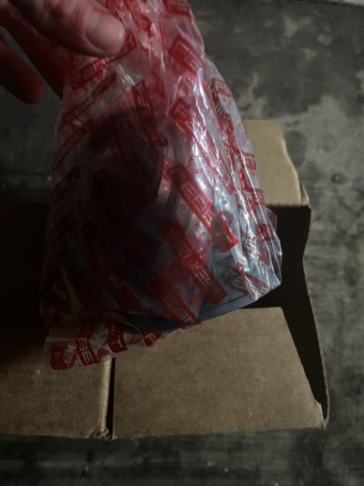 Продам пыльник шруса