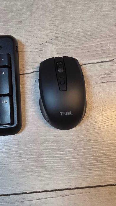 Trust Ymo Klawiatura Bezprzewodowa + Myszka Ciche przyciski HISZPAŃSKA