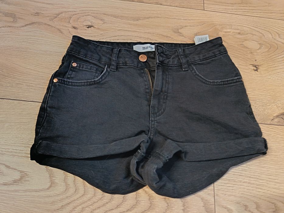 Spodenki firmy Reserved rozmiar 34