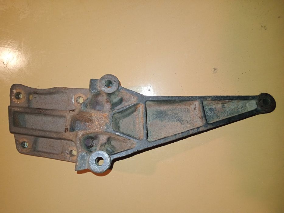 Кронштейн крепления турбины Ман