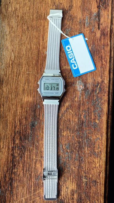 Casio A158WEM Bracelete Malha de Aço