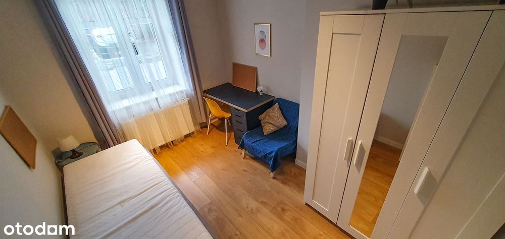 Duży pokój | Świetna Lokalizacja | Cicha okolica