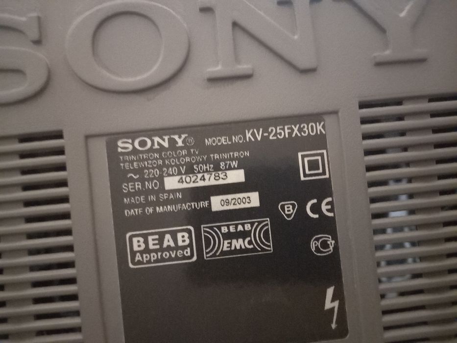 Телевизор SONY trinitron
