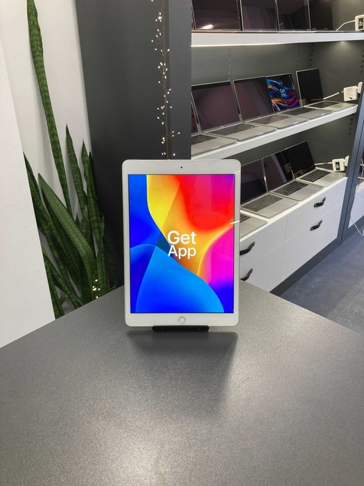 Планшет iPad 8 покоління на 32 ГБ Wi-Fi + LTE, ГАРАНТІЯ 94304