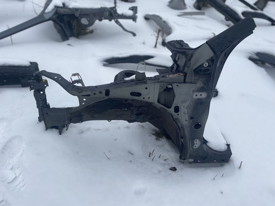 Ланжерон передний левий четверть передняя Toyota Rav4 Rav 4 2013-2018