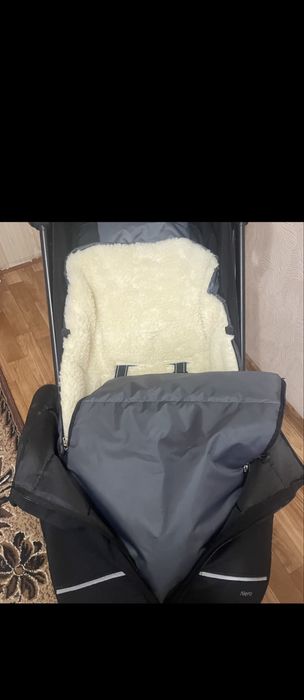 Прогулянкова коляска