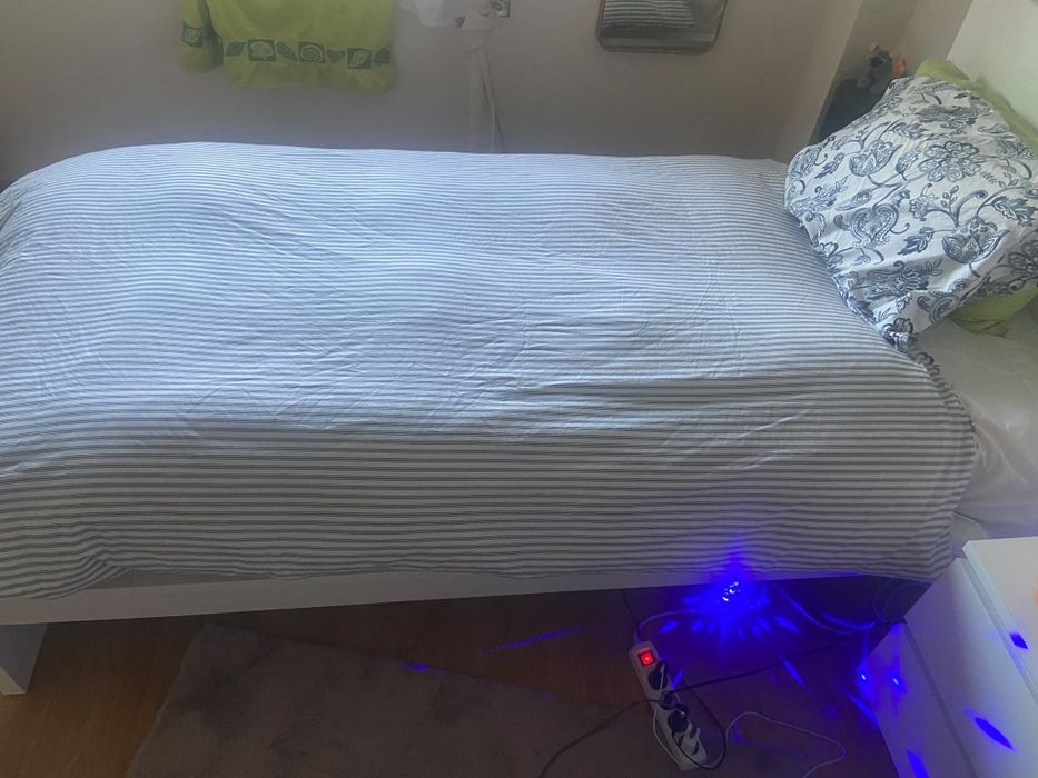 Cama de solteiro + cabeçeira ikea