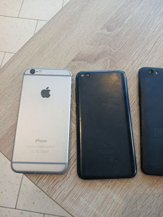 4 telemóveis para peças